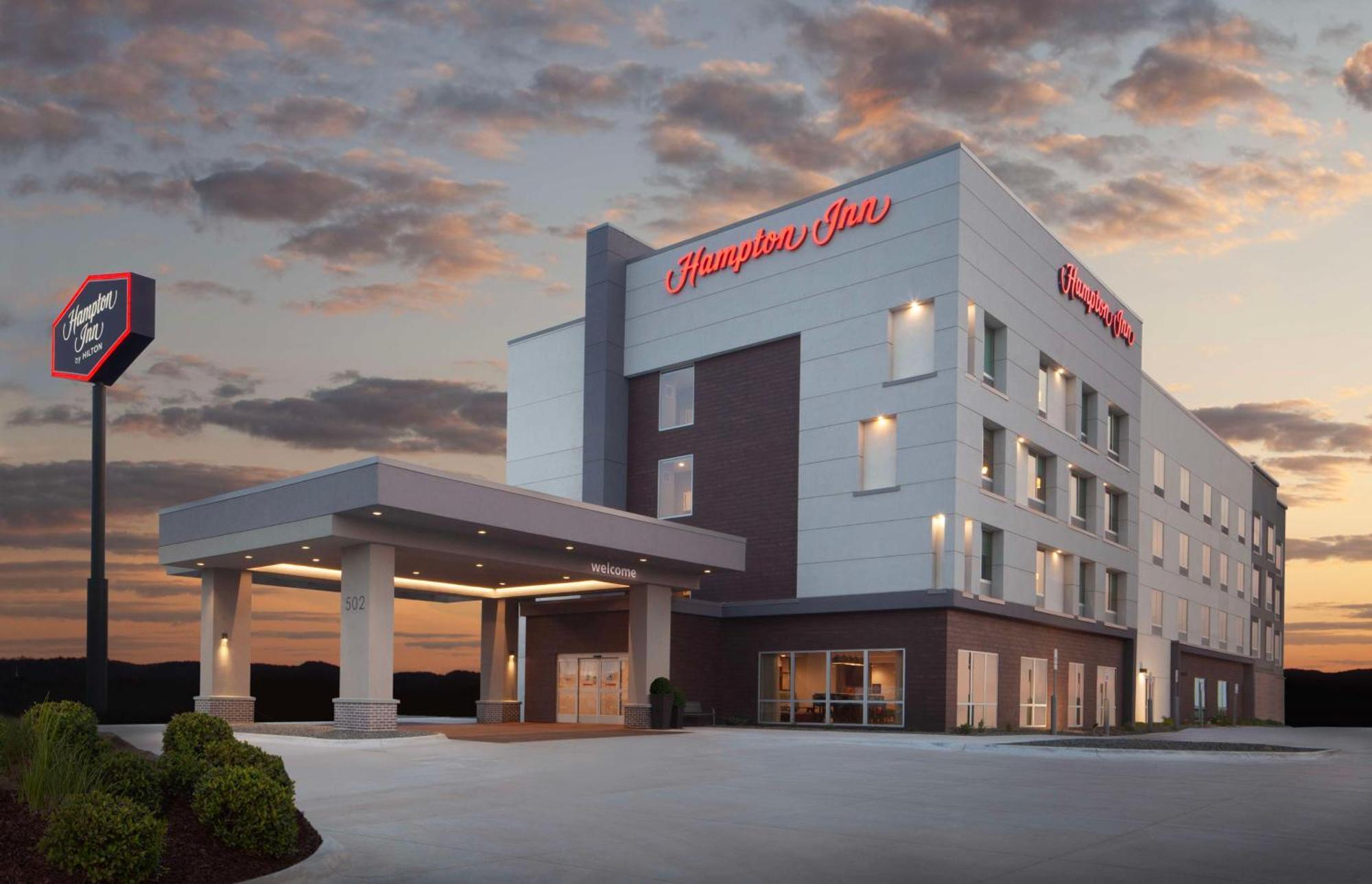 Hampton Inn Огаллала Экстерьер фото